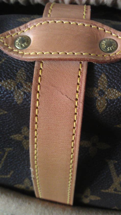 how to clean louis vuitton leather straps